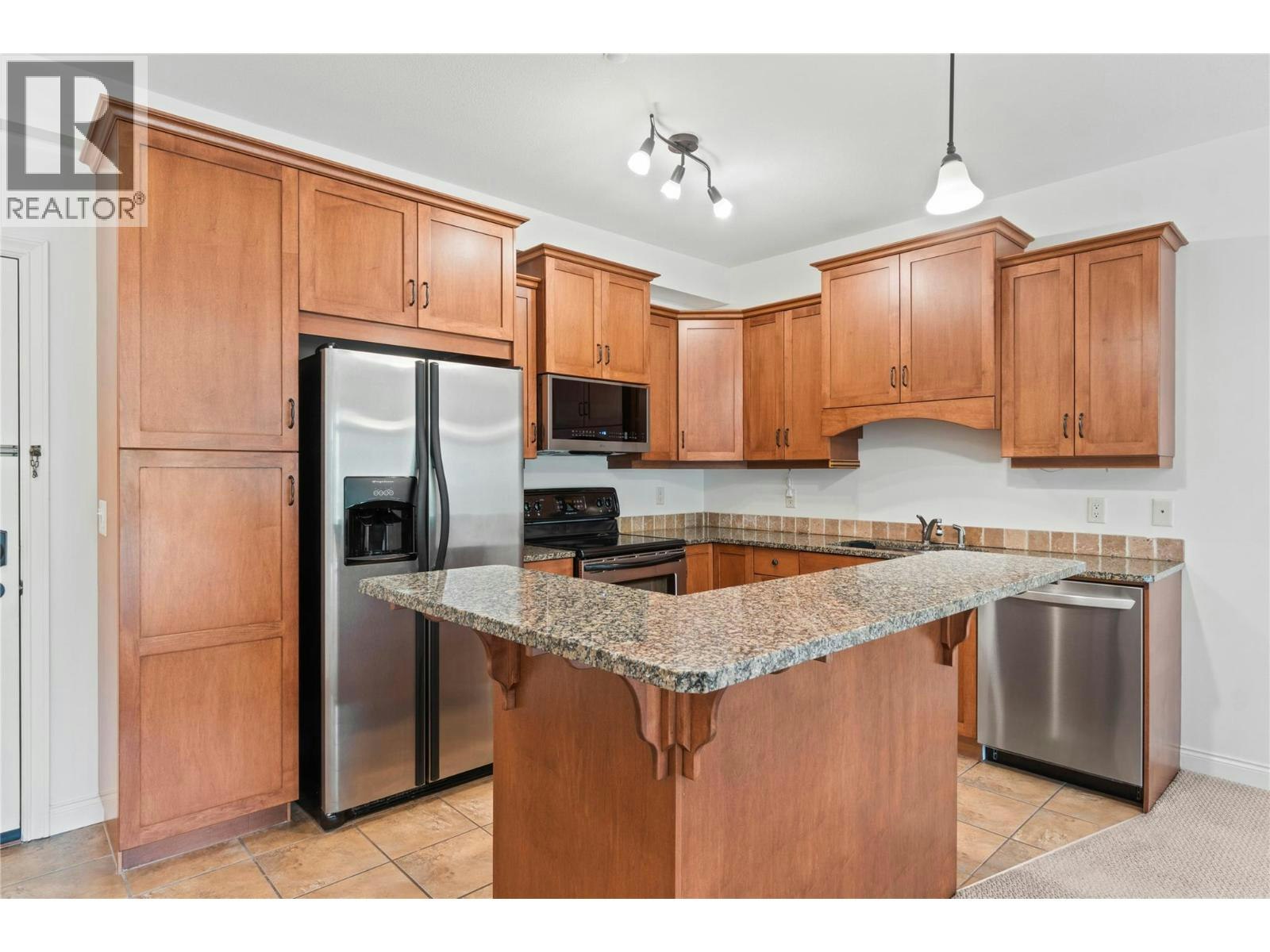 207-1390 Hillside Drive - 5