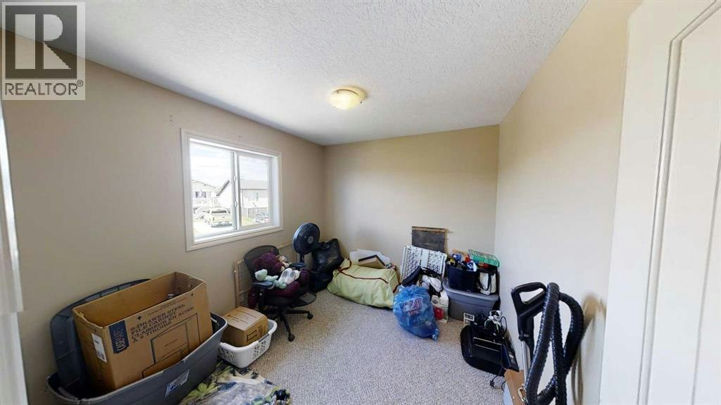 B-9334 Lakeland Drive, Grande Prairie, AB, T8X 1N5 - 9