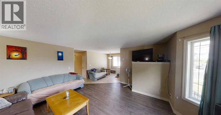 B-9334 Lakeland Drive, Grande Prairie, AB, T8X 1N5 - 4