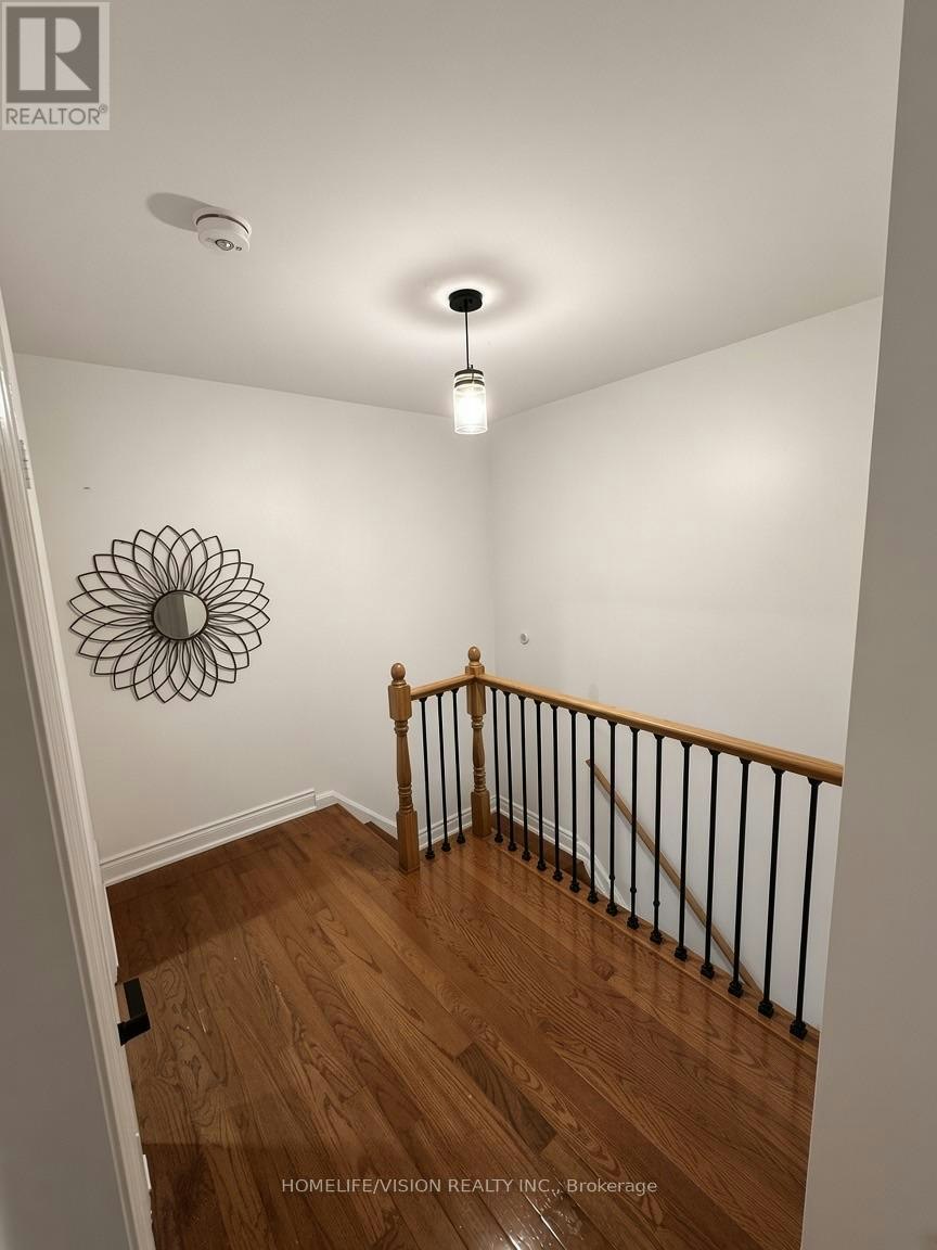 A-473 Cosburn Avenue, Toronto, ON, M4J 2N6 - 6