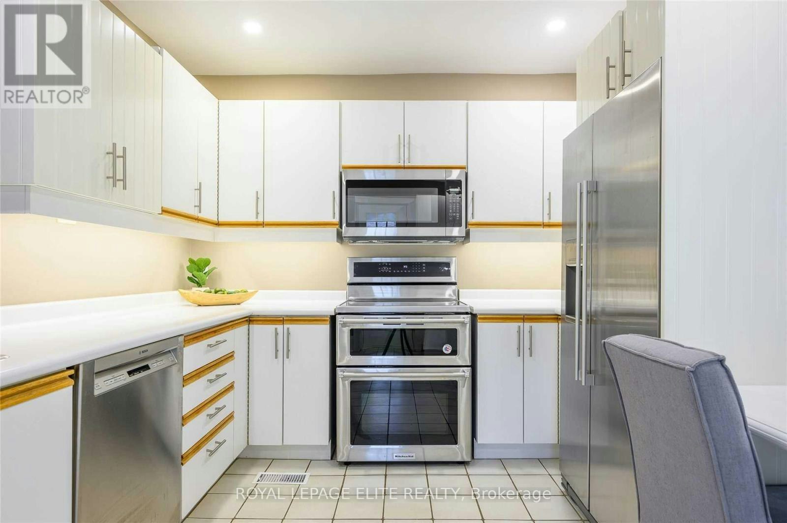 331 Trafalgar Road, Oakville, ON, L6J 3H3 - 5