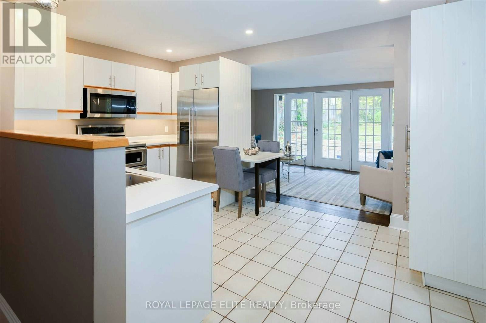 331 Trafalgar Road, Oakville, ON, L6J 3H3 - 4