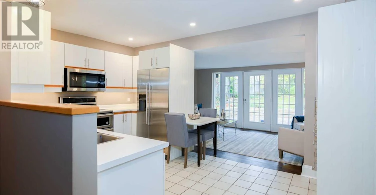 331 Trafalgar Road, Oakville, ON, L6J 3H3 - 4