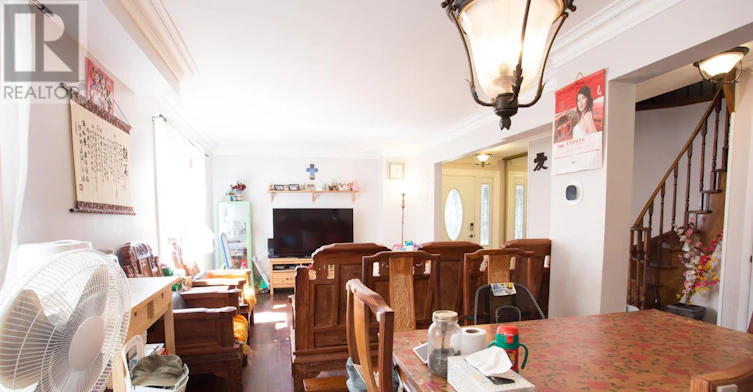860 Messenger Meadow Drive, Mississauga, ON, L5C 3T2 - 3