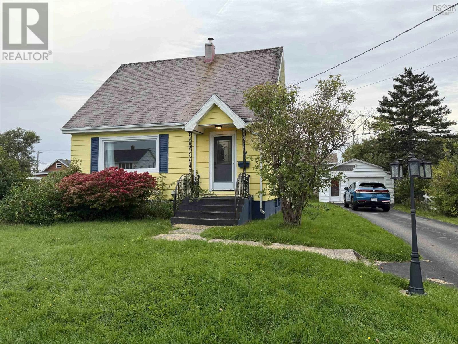 14 Rosewood Avenue, Glace Bay, NS, B1A 2Y3