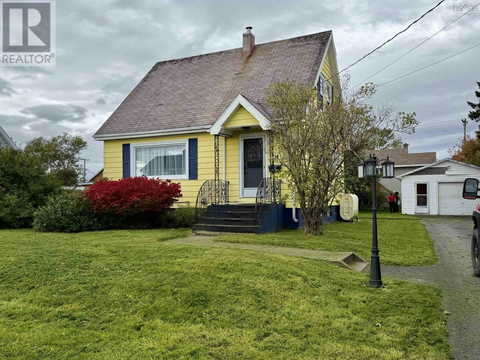 14 Rosewood Avenue, Glace Bay, NS, B1A 2Y3