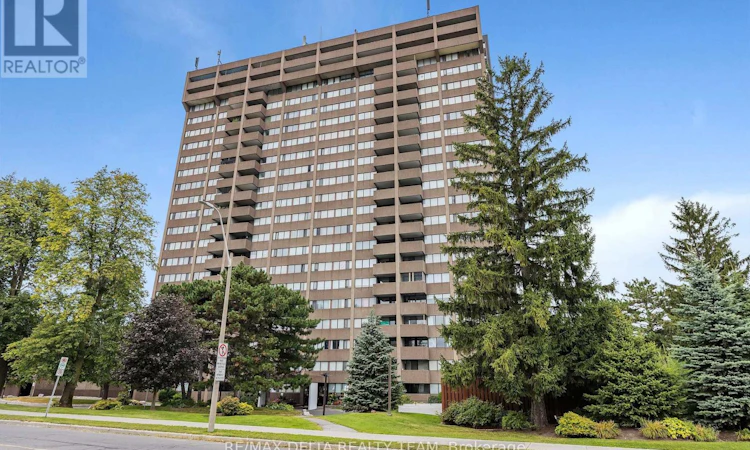 702-1285 Cahill Drive