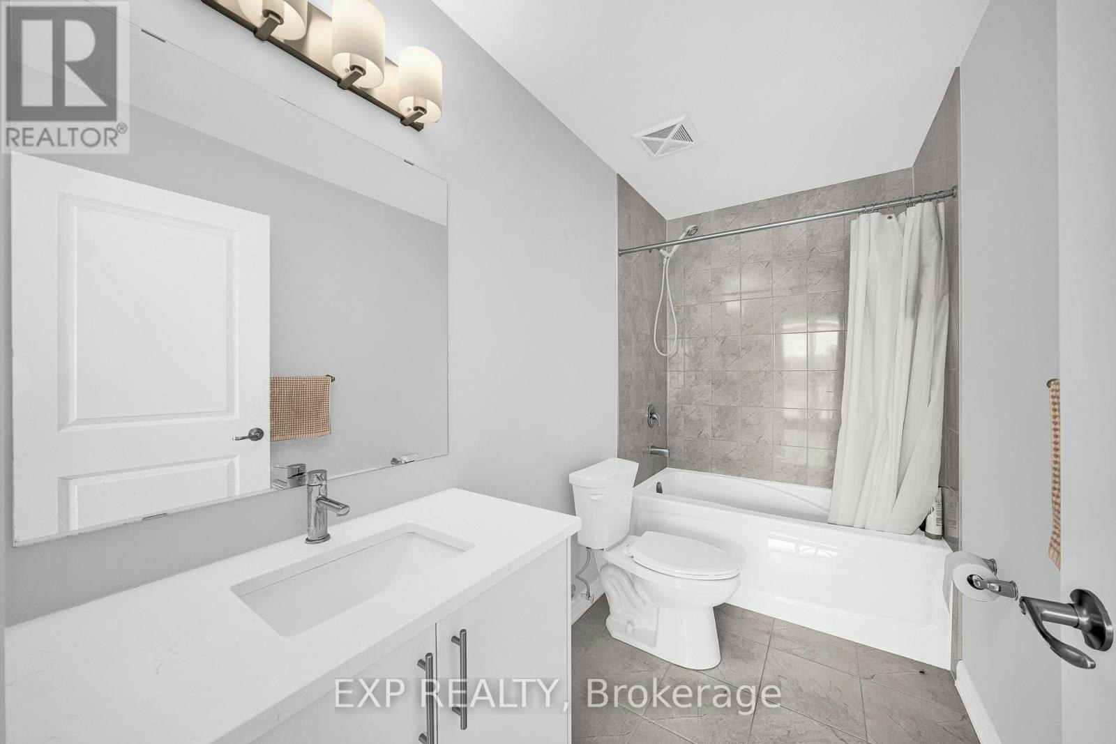 202-397 Codd's Road, Ottawa, ON, K1K 5C7 - 13