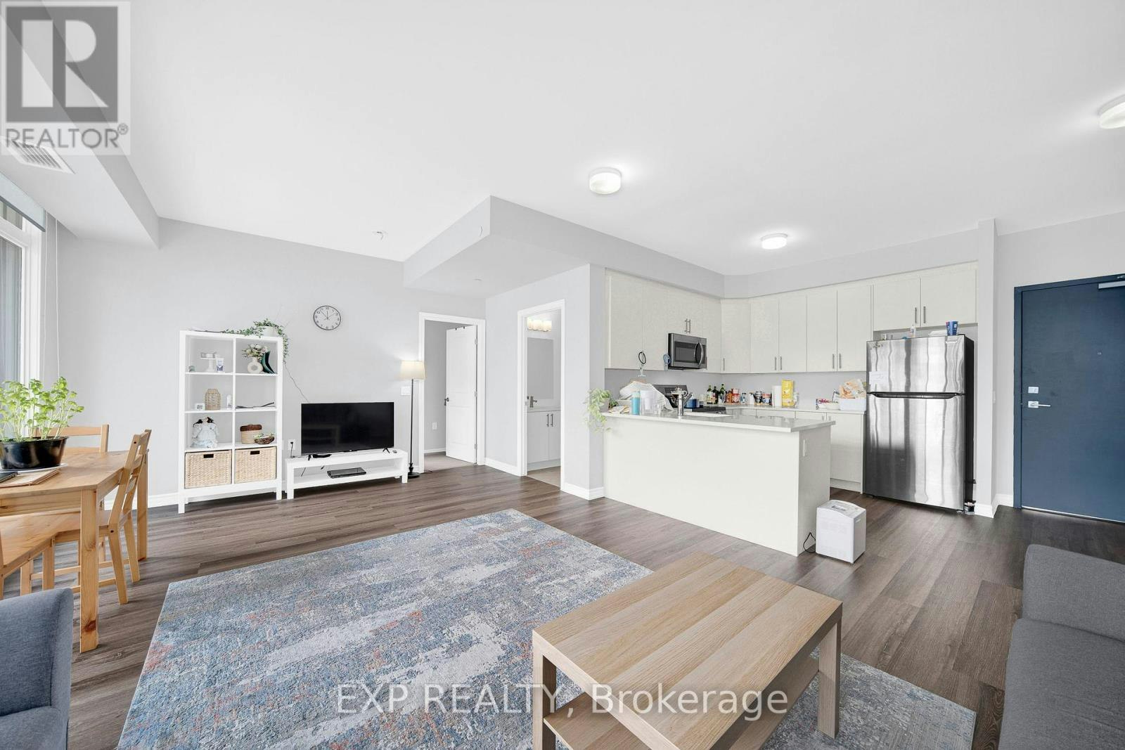 202-397 Codd's Road, Ottawa, ON, K1K 5C7 - 8
