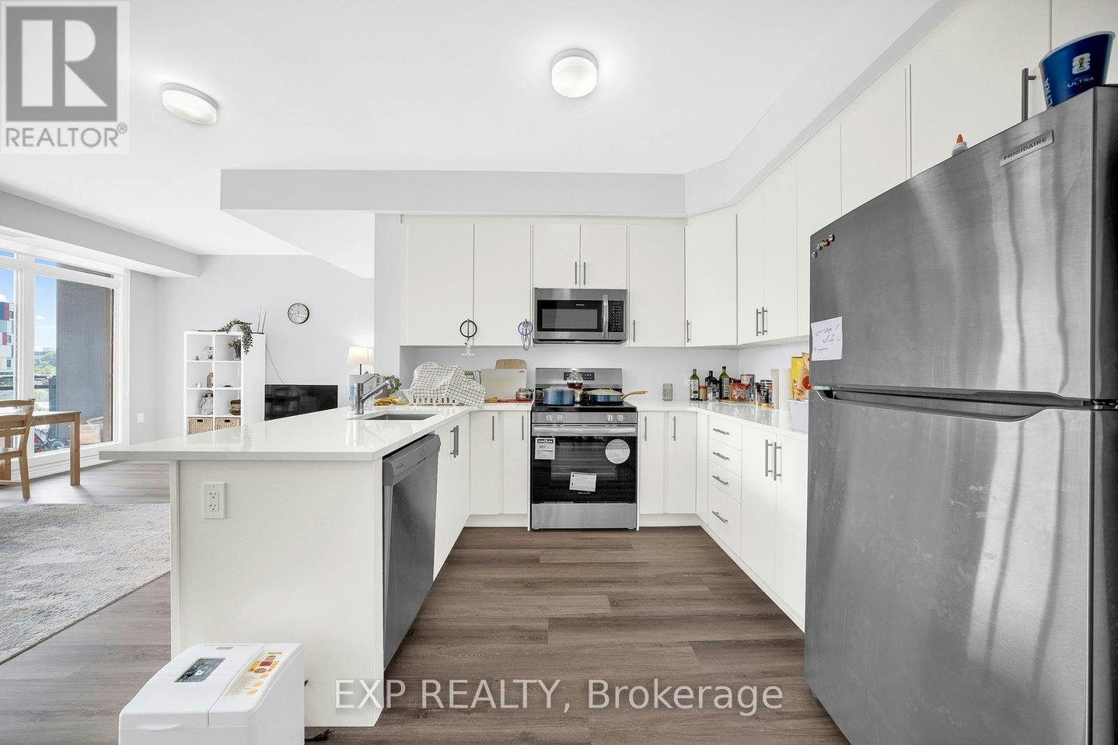 202-397 Codd's Road, Ottawa, ON, K1K 5C7 - 9