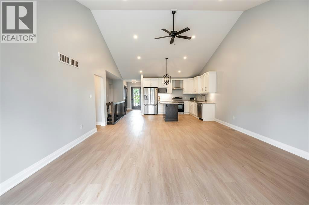 709 Ferdinands Crescent, Sarnia, ON, N7W 0B5 - 11