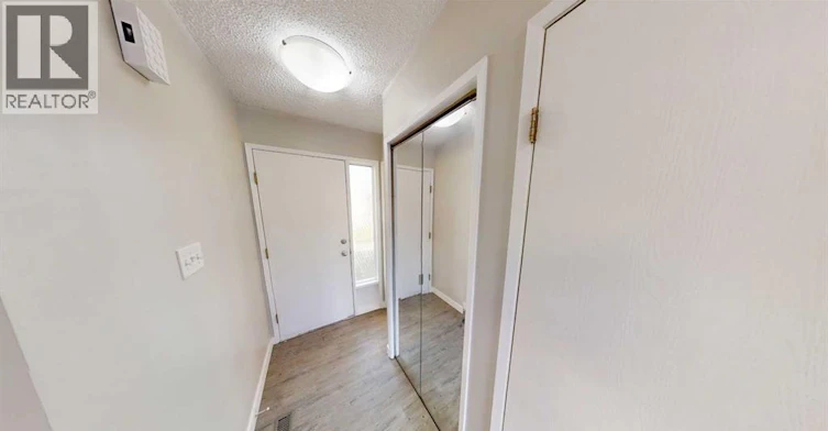 7852 Cedarwood Park, Grande Prairie, AB, T8V 4R8 - 2
