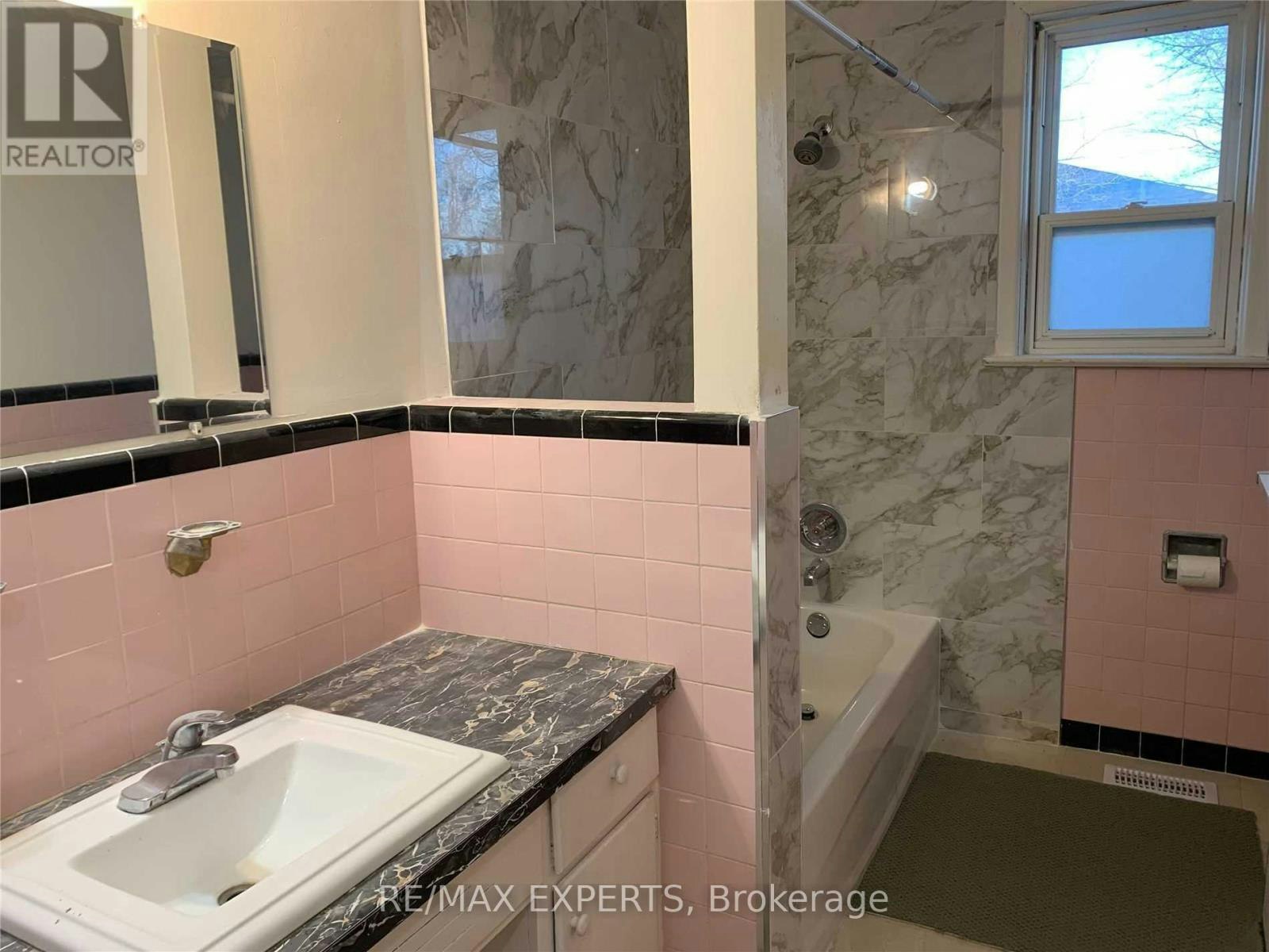 733 Markham Road, Toronto, ON, M1H 2A8 - 7