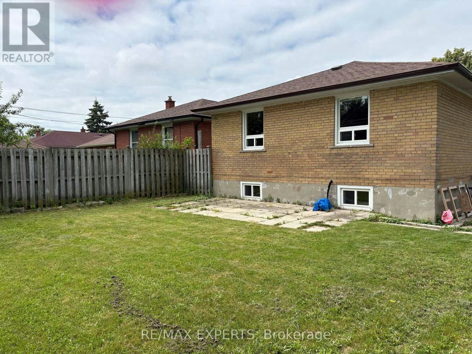 733 Markham Road, Toronto, ON, M1H 2A8 - 11