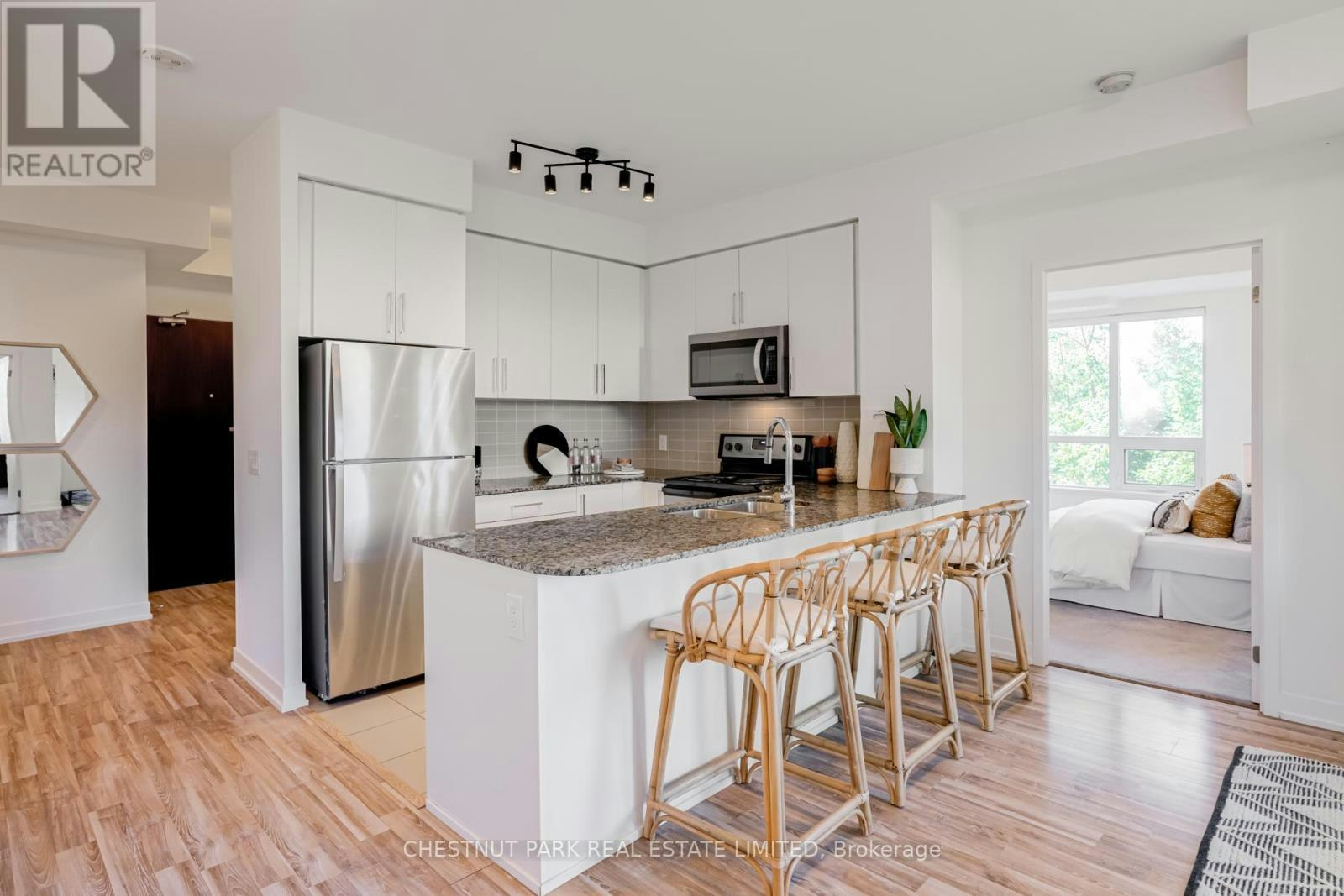 205-840 Queens Plate Drive, Toronto, ON, M9W 0E7