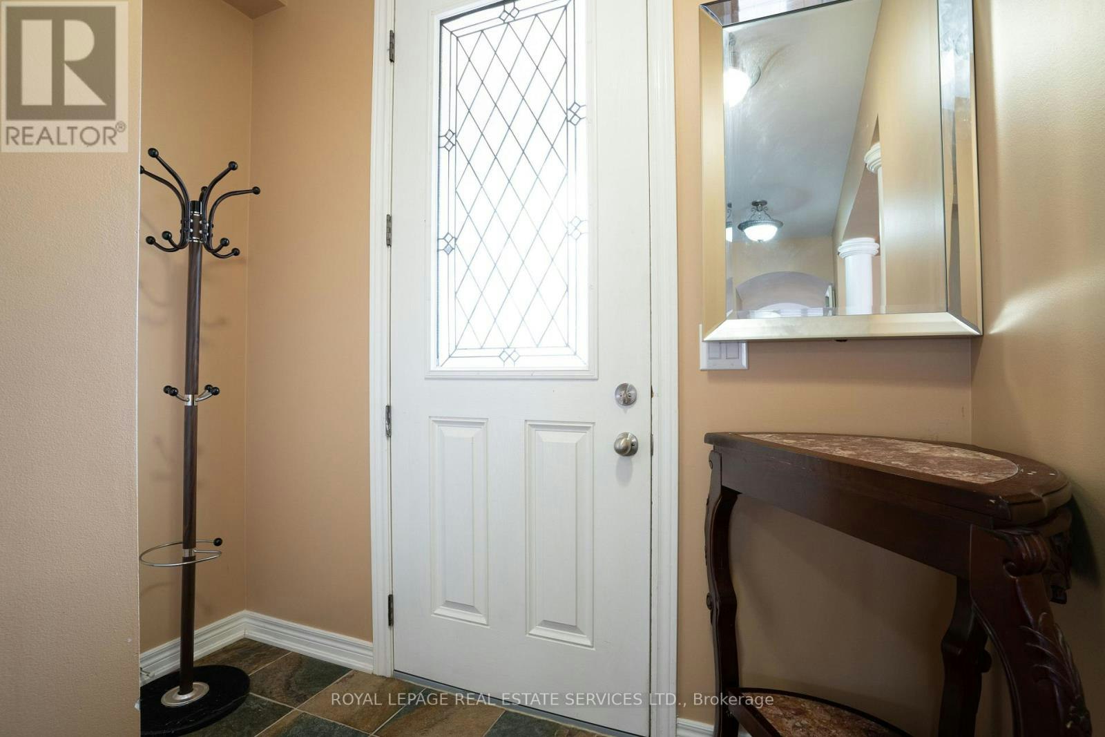 511 Sixteen Mile Drive, Oakville, ON, L6M 0P7 - 3