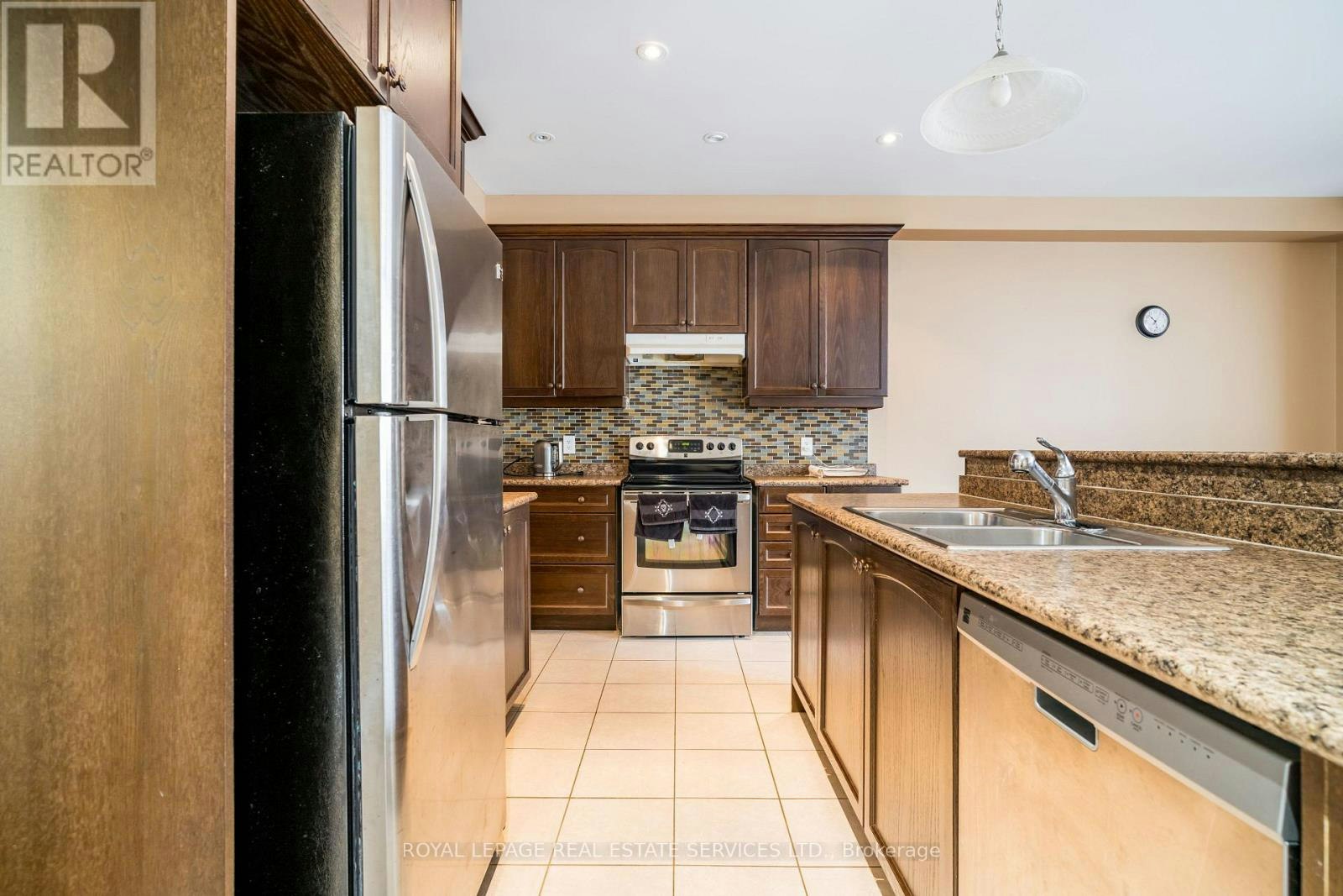 511 Sixteen Mile Drive, Oakville, ON, L6M 0P7 - 12