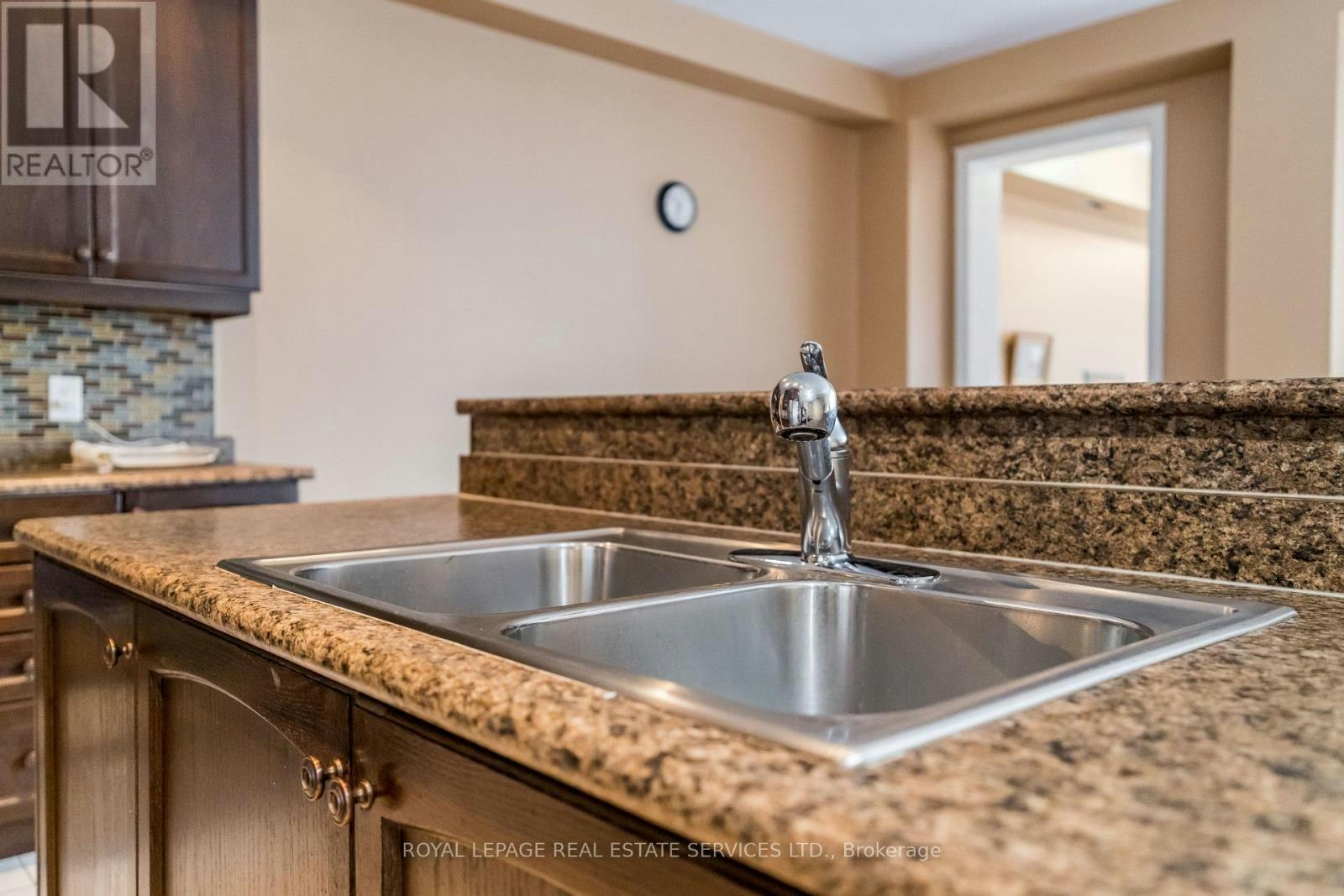511 Sixteen Mile Drive, Oakville, ON, L6M 0P7 - 13