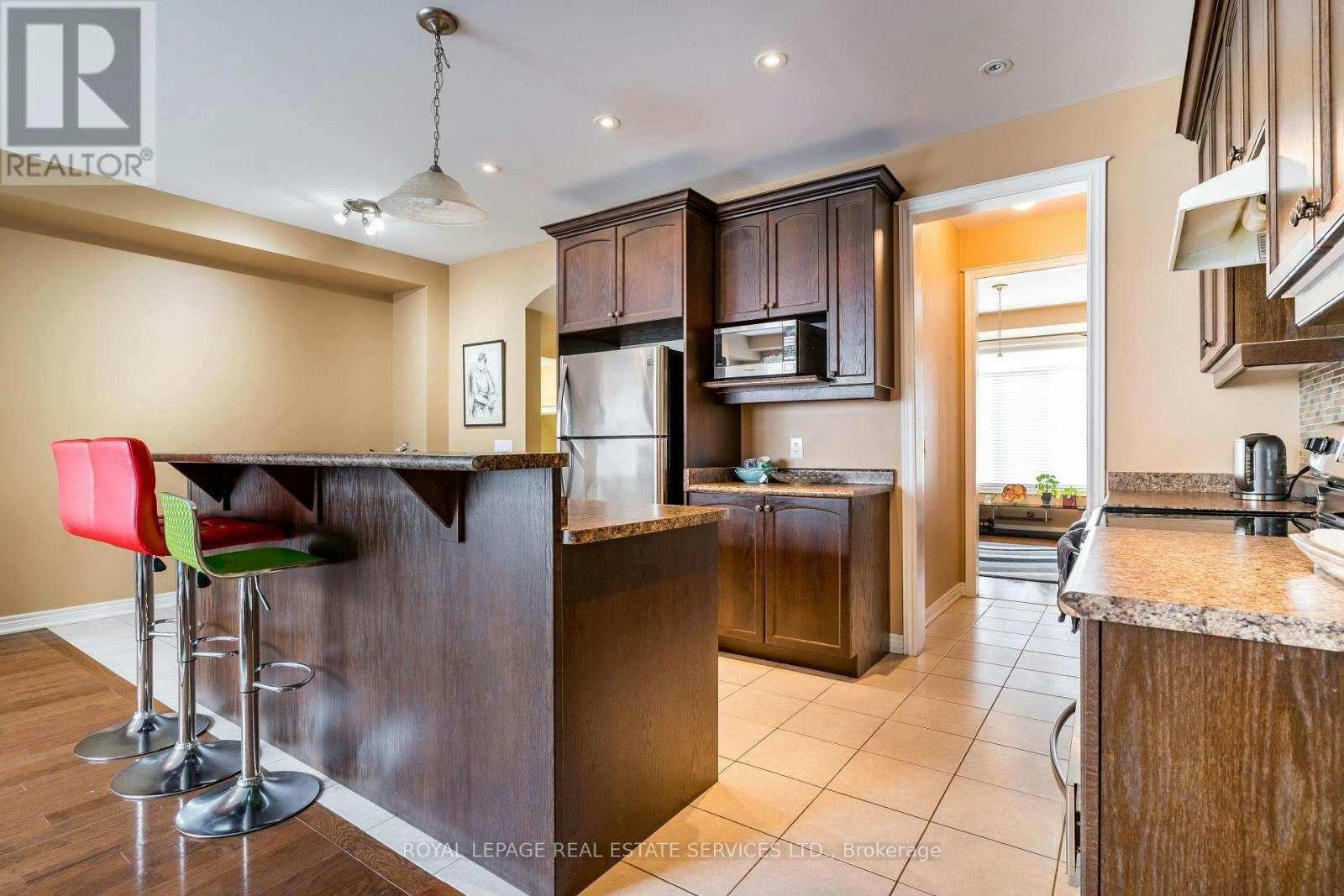 511 Sixteen Mile Drive, Oakville, ON, L6M 0P7 - 11