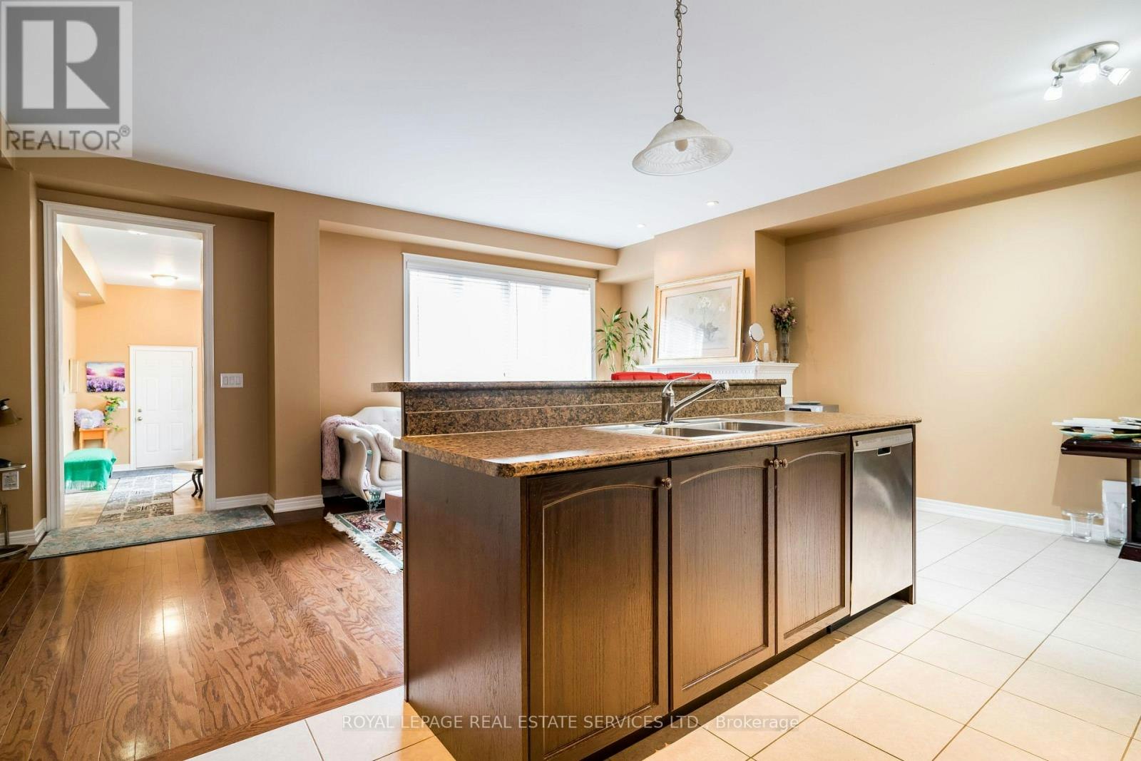 511 Sixteen Mile Drive, Oakville, ON, L6M 0P7 - 10