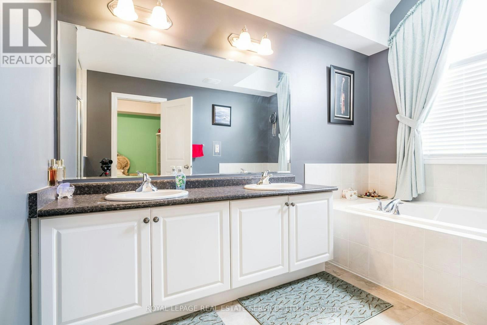511 Sixteen Mile Drive, Oakville, ON, L6M 0P7 - 34