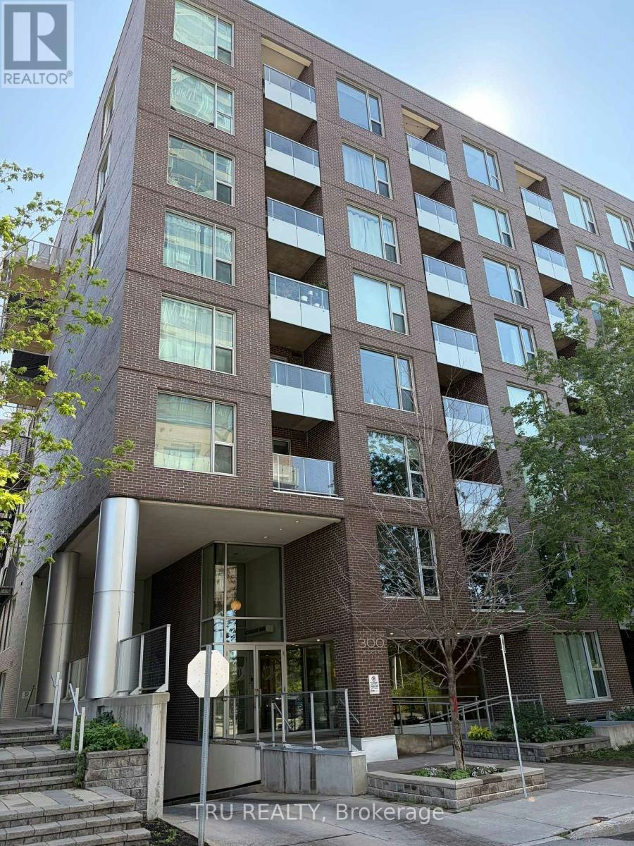 706 300c Lett Street, Ottawa, ON, K1R 0A7