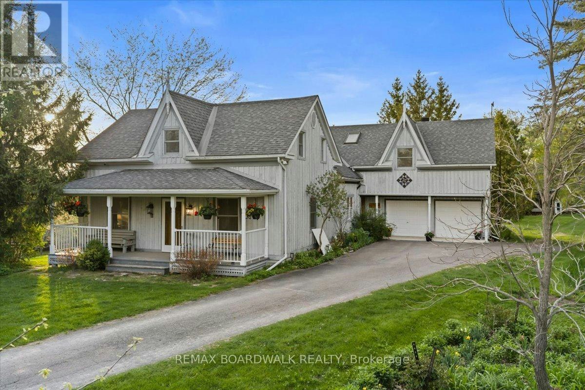 2464 Scrivens Drive, Ottawa, ON, K0A 2P0