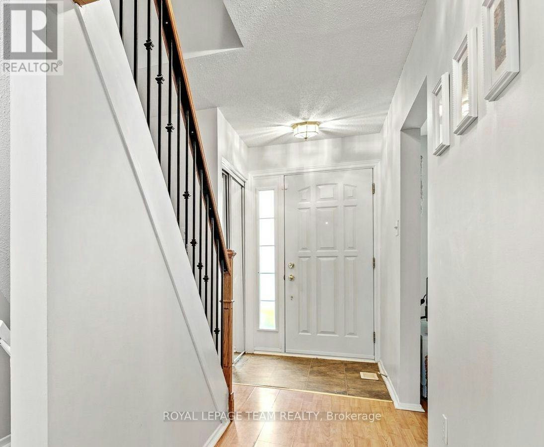 455 Kintyre Private, Ottawa, ON, K2C 3M9 - 3
