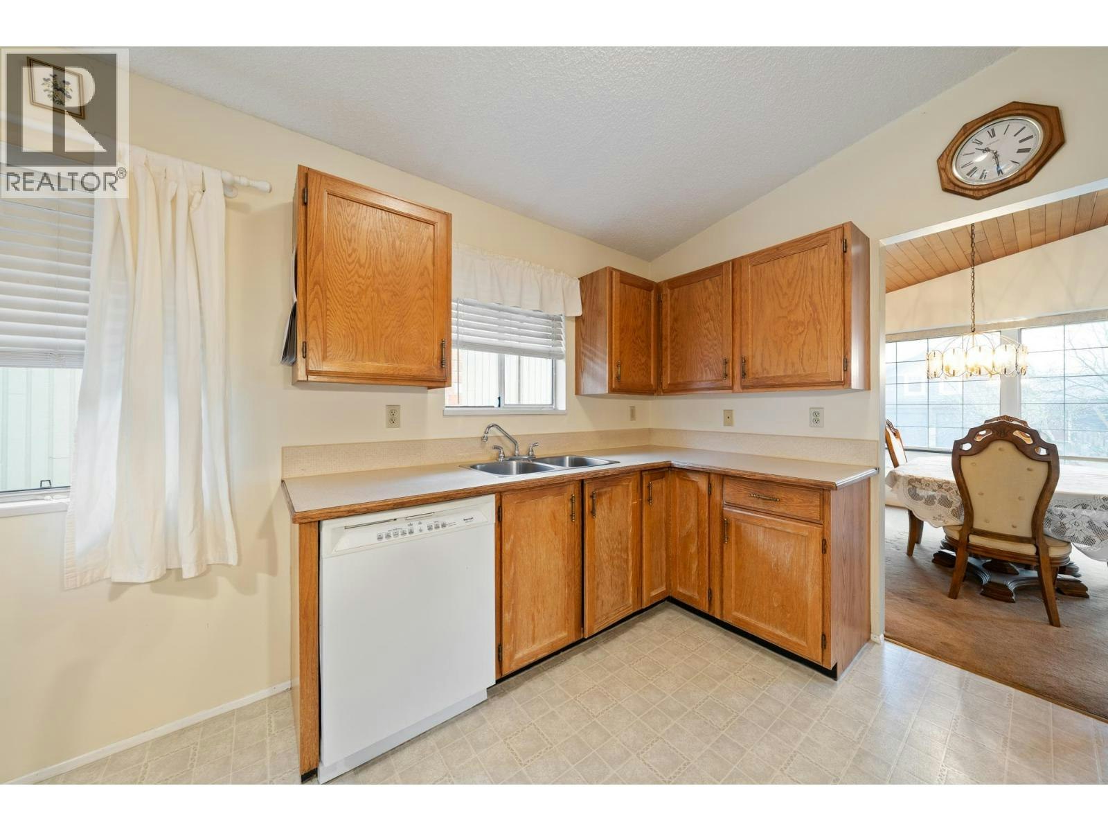431 Glenbrook Drive, New Westminster, BC, V3L 5J3 - 15