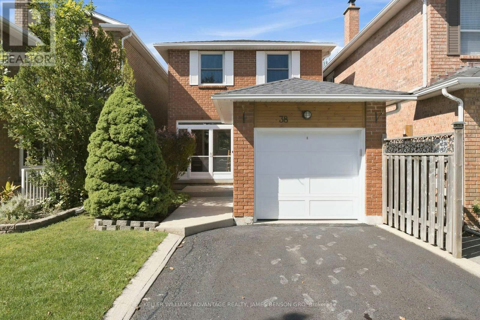 38 White Boulevard, Vaughan, ON, L4J 5Z3