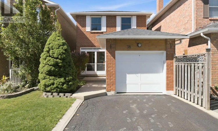 38 White Boulevard