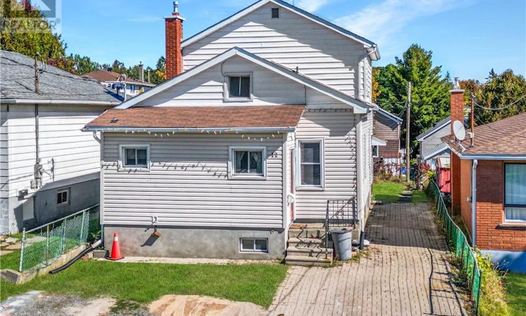 12 Gutcher Avenue