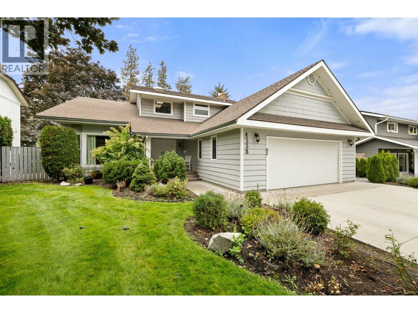 4338 Dunvegan Court, Kelowna, BC, V1W 2N6