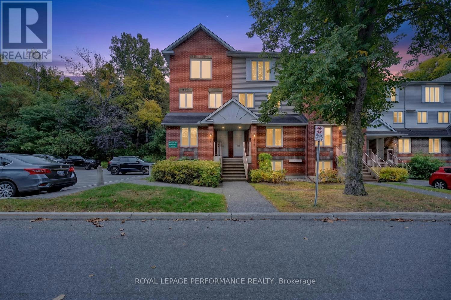 A-6812 Jeanne Darc Boulevard N, Ottawa, ON, K1C 6E9