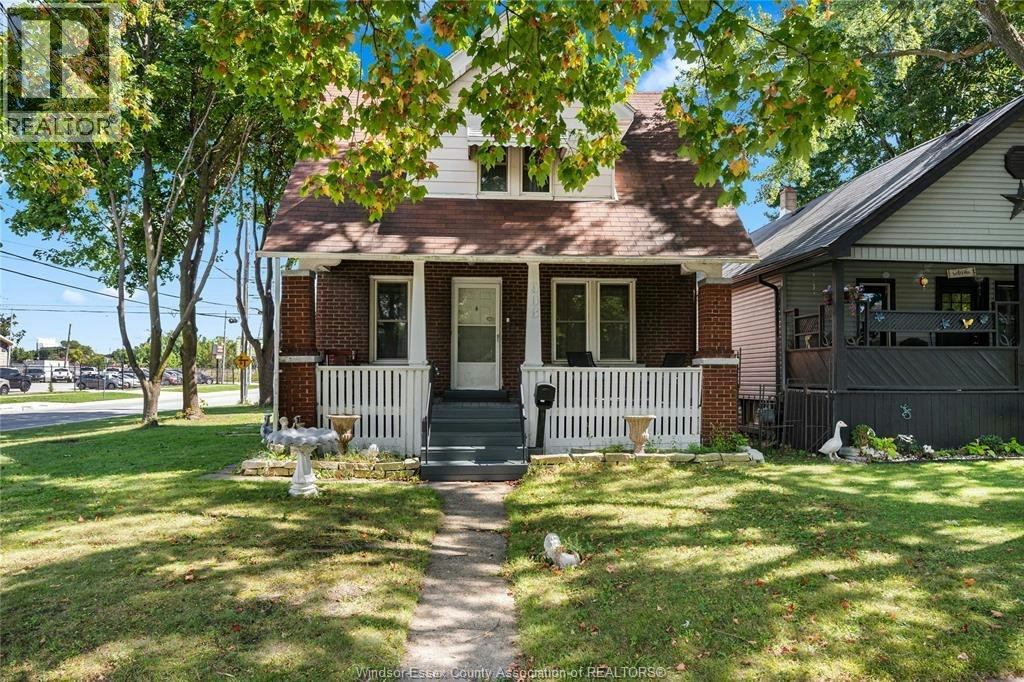 908 Oak Street, Windsor, ON, N9A 5G2