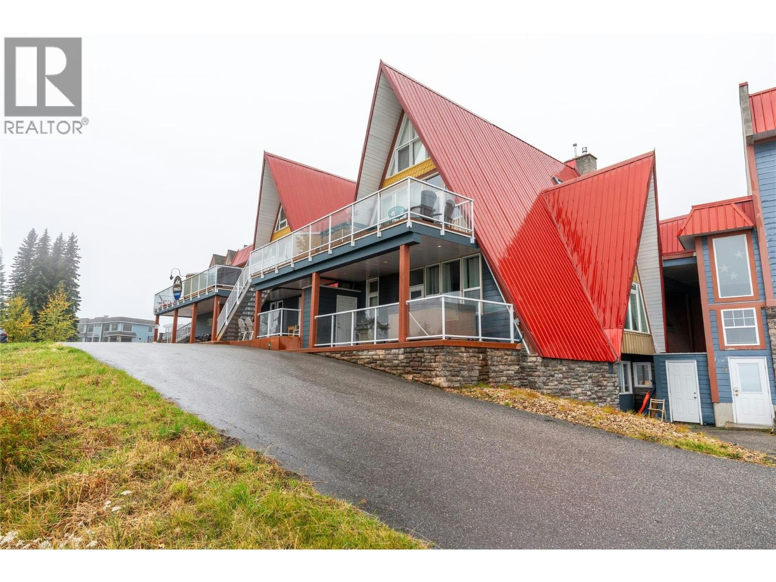 102-9885 Pinnacles Road, Armstrong, BC, V1B 3M1