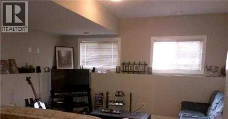 A(DN-11222 75 Avenue, Grande Prairie, AB, T8W 0C5 - 4