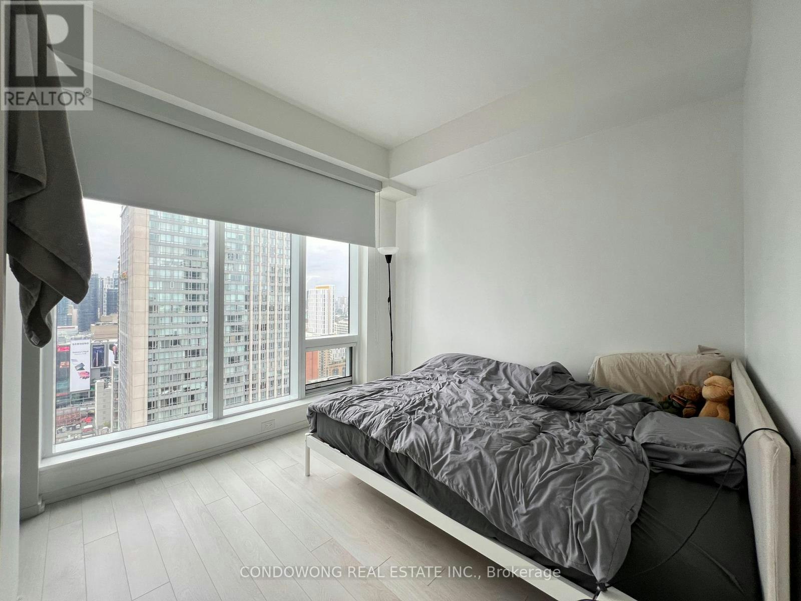 2501-197 Yonge Street, Toronto, ON, M5B 0C1 - 11