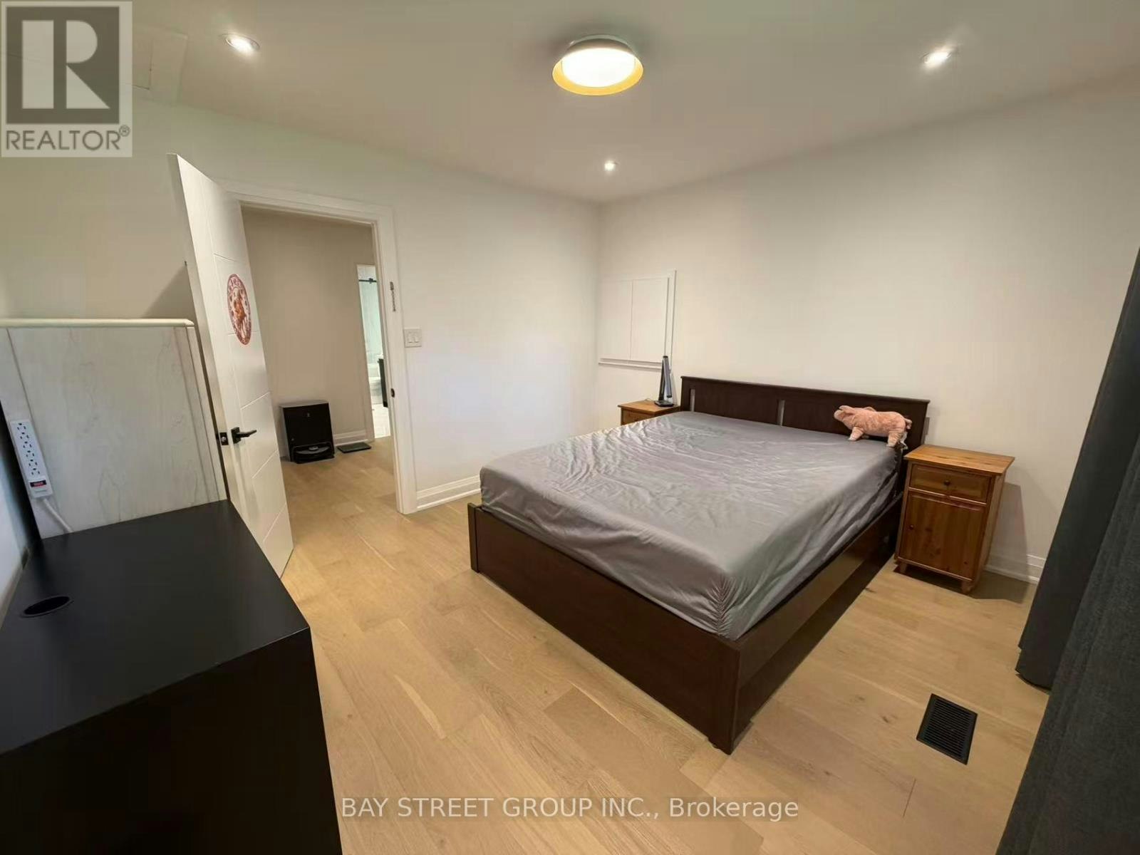 ROOM-25 Jeremy Drive, Markham, ON, L3R 2K7 3