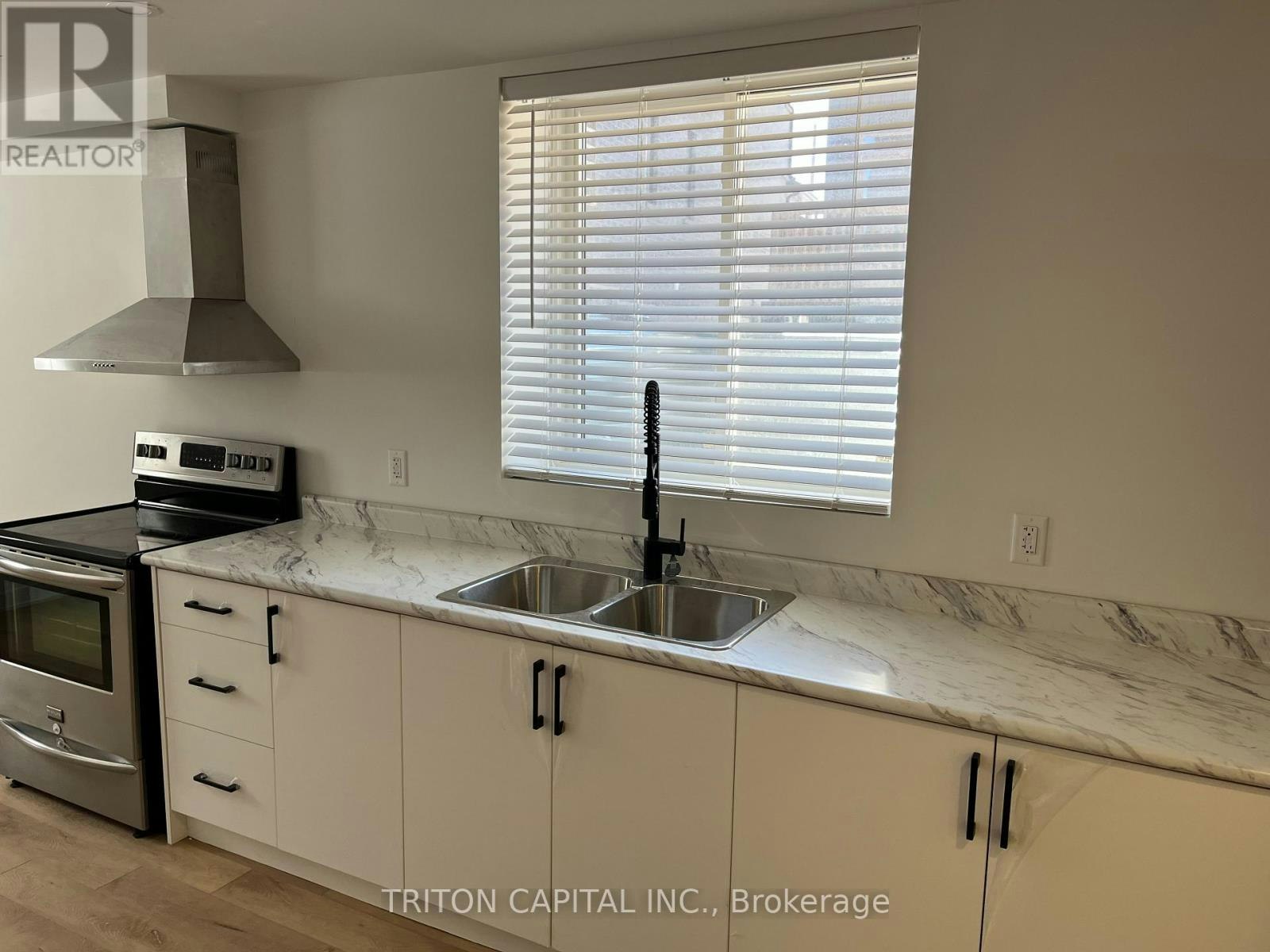 LOWER-75 Wheatfield Road, Barrie, ON, L9J 0C2 2