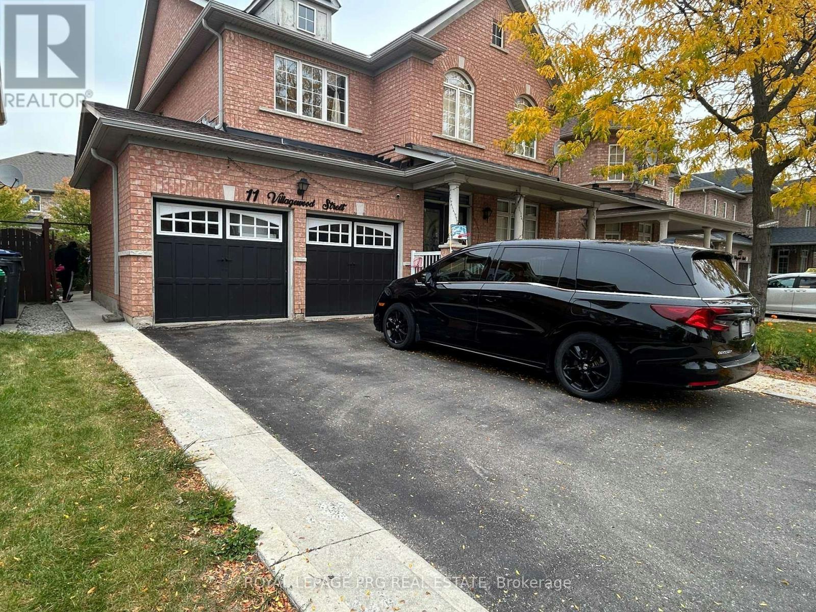 B-11 Villagewood Street, Brampton, ON, L6P 2C4