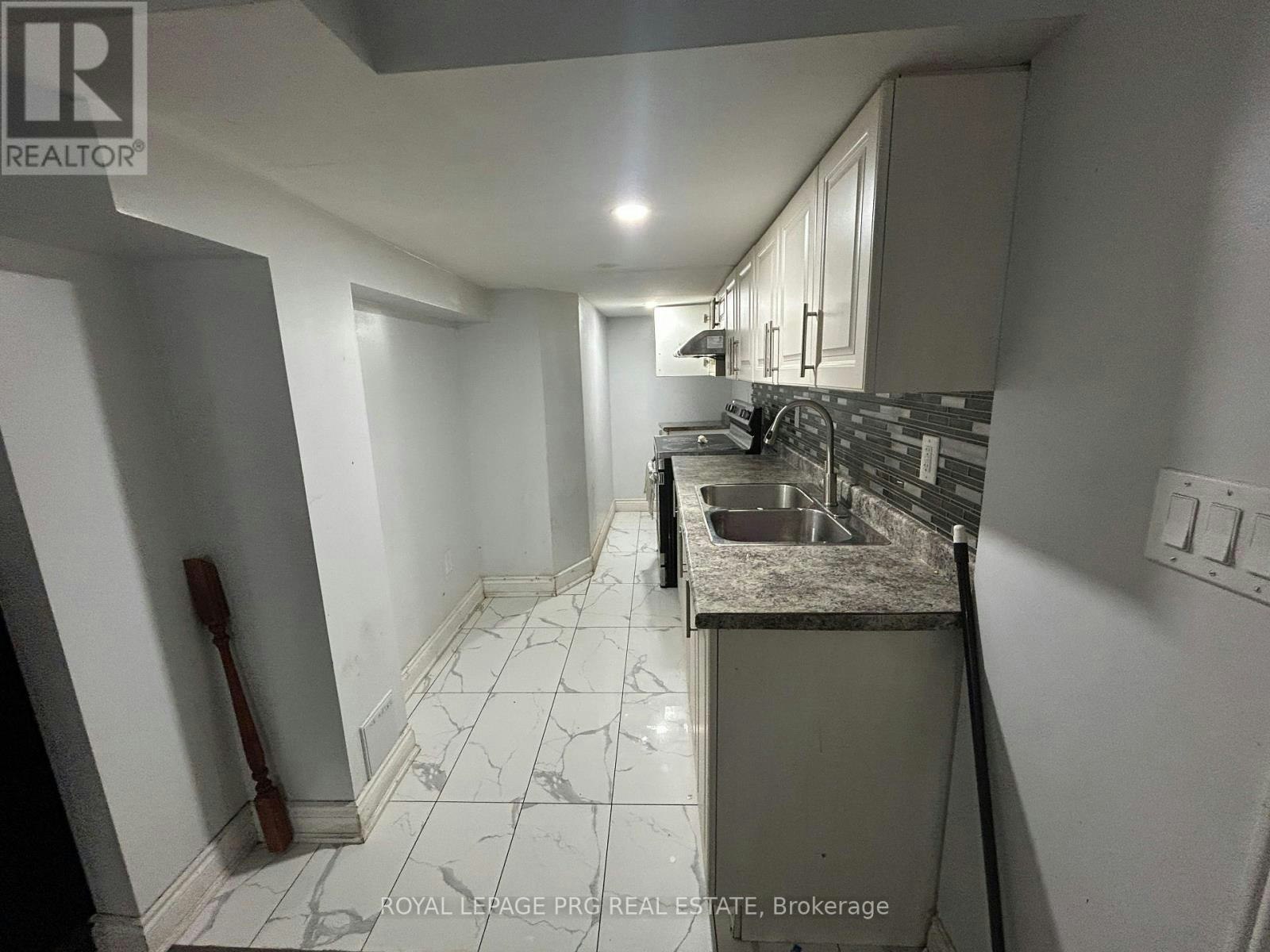 A-11 Villagewood Street, Brampton, ON, L6P 2C4 - 4