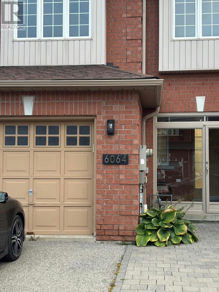 6064 Coxswain Crescent, Mississauga, ON, L5V 2Z9 - 2