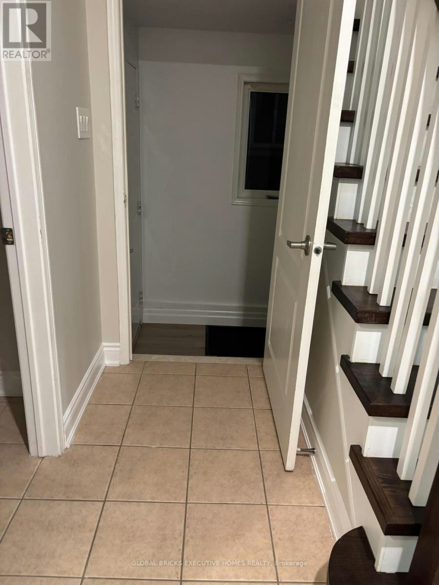 6064 Coxswain Crescent, Mississauga, ON, L5V 2Z9 - 10