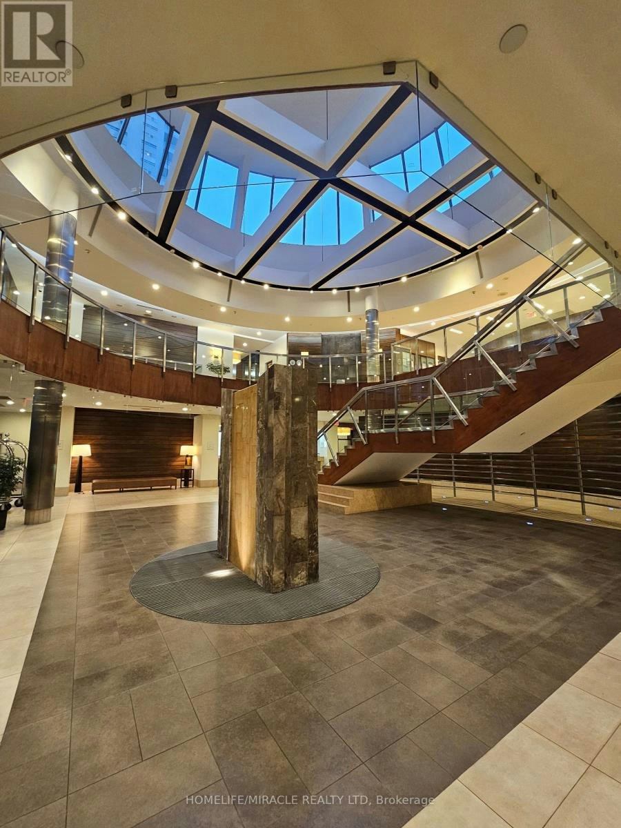 2131-3888 Duke Of York Boulevard, Mississauga, ON, L5B 4P5 - 2