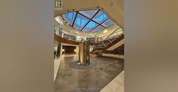2131-3888 Duke Of York Boulevard, Mississauga, ON, L5B 4P5 - 2
