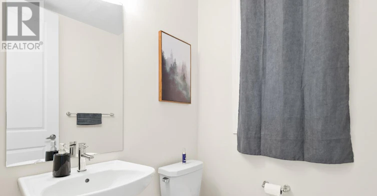 212 Vanilla Trail, Thorold, ON, L2V 0L3 - 6
