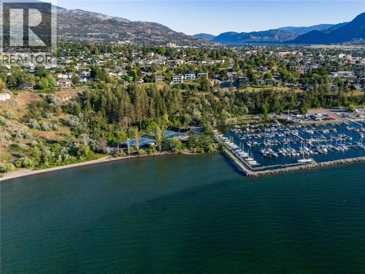 593 Vancouver Avenue, Penticton, BC, V2A 1A4 - 12