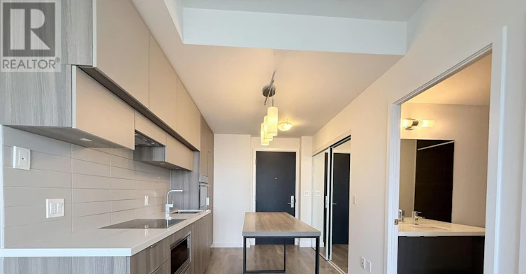 5603-8 Eglinton Avenue E, Toronto, ON, M4P 1A6 - 3