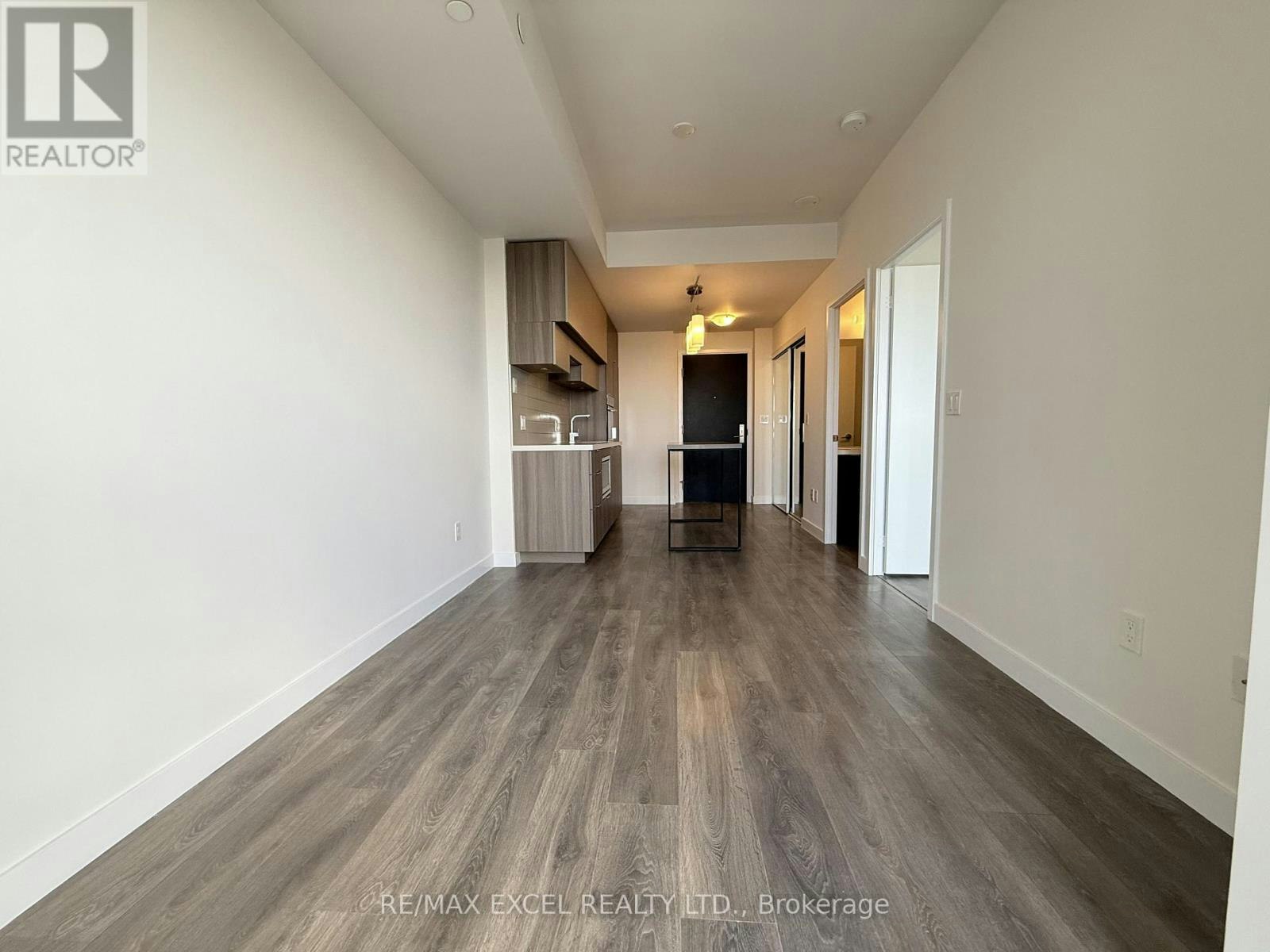 5603-8 Eglinton Avenue E, Toronto, ON, M4P 1A6 - 5